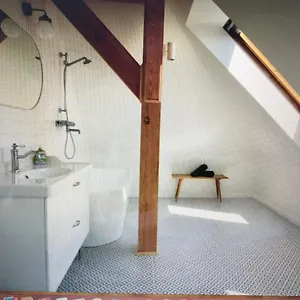 https://marymont-metro-apartment.warsawhotelspoland.com